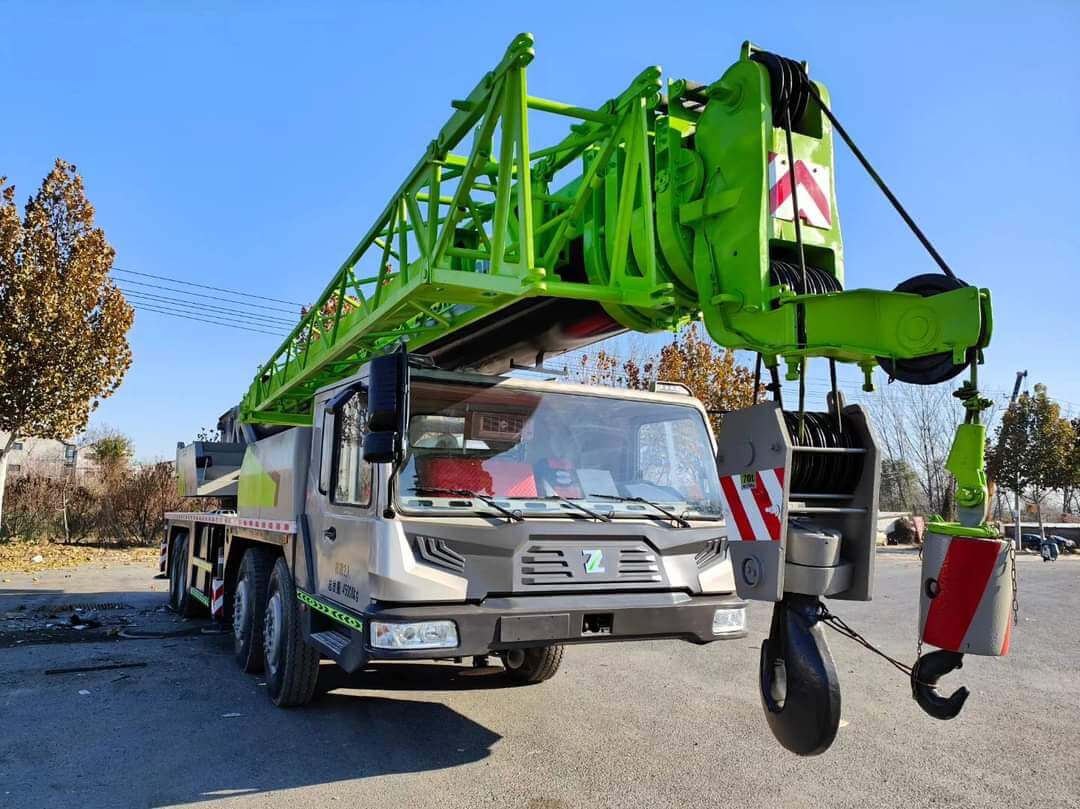 Crane for rent in Islamabad